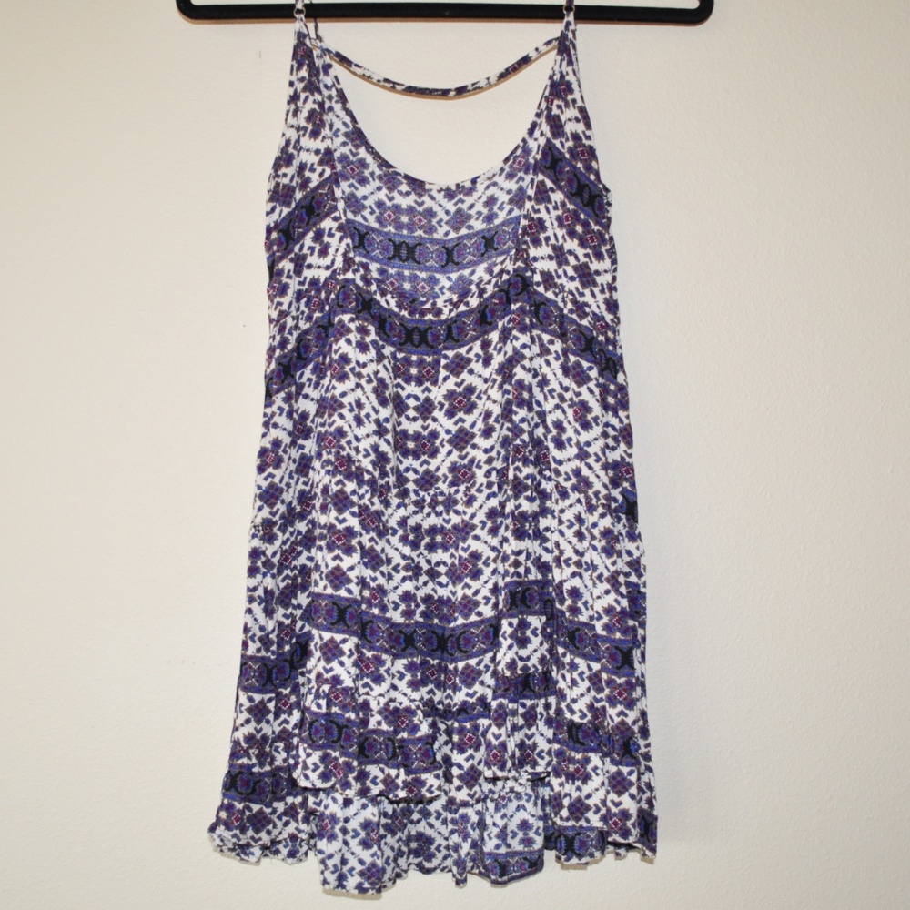 Brandy Melville Open Back Ruffled Tiered top OS